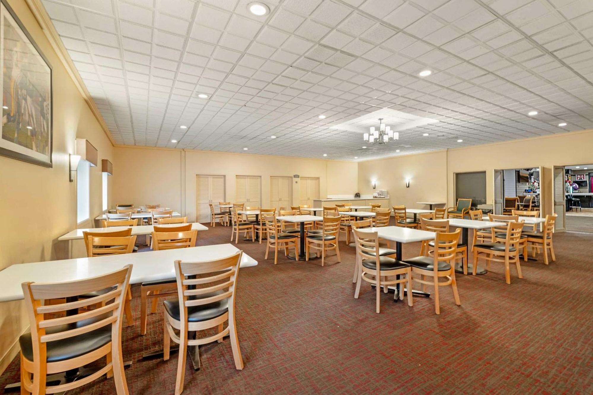 Best Western Green Bay Inn And Conference Center Екстер'єр фото