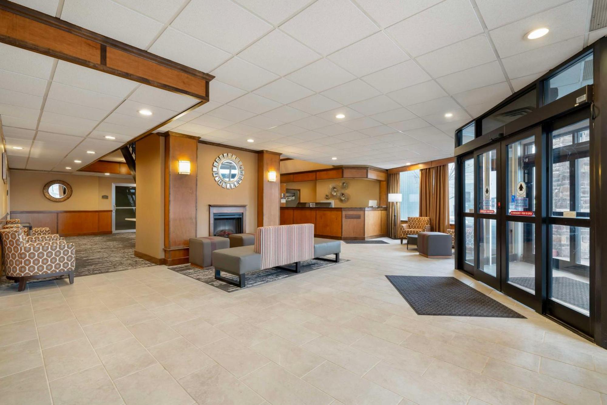Best Western Green Bay Inn And Conference Center Екстер'єр фото