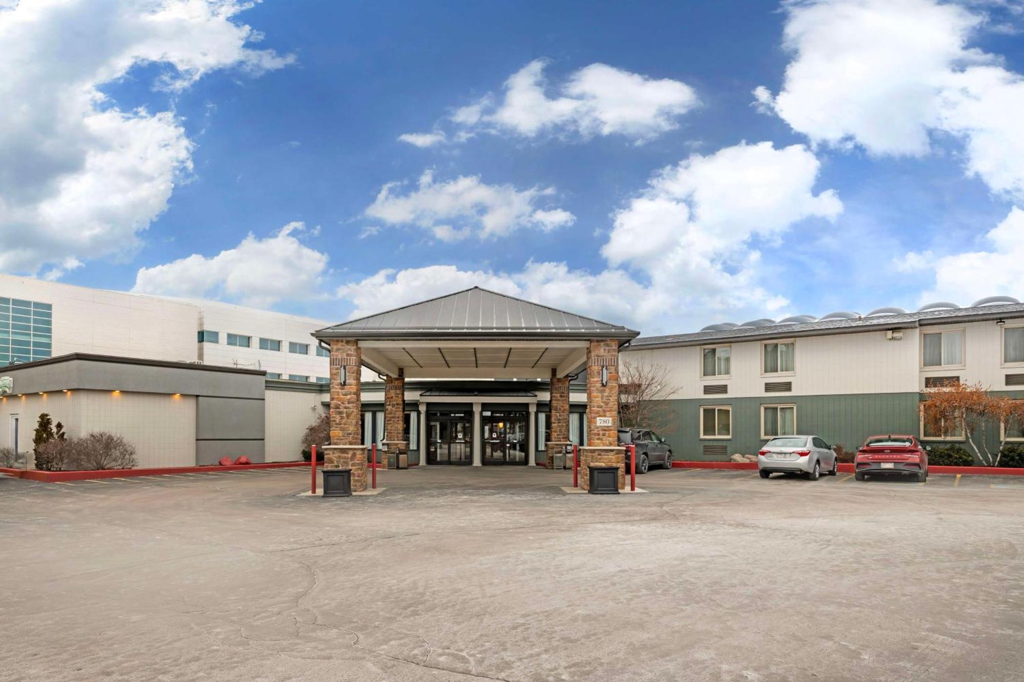 Best Western Green Bay Inn And Conference Center Екстер'єр фото