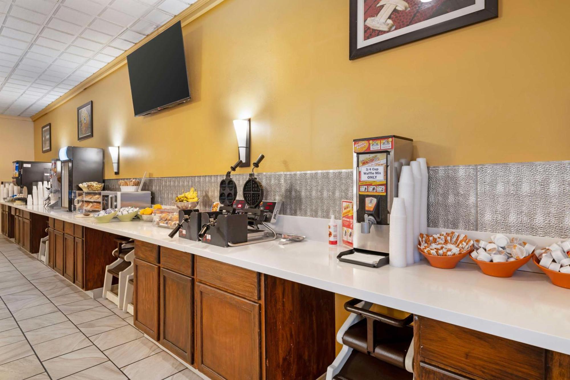 Best Western Green Bay Inn And Conference Center Екстер'єр фото
